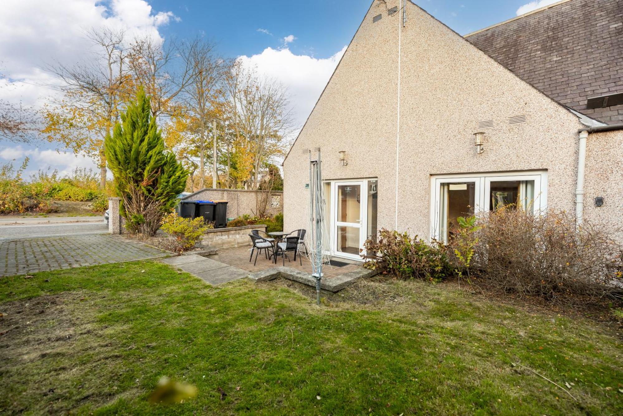 Bright House With Garden & Patio In Market Town Inverurie Esterno foto